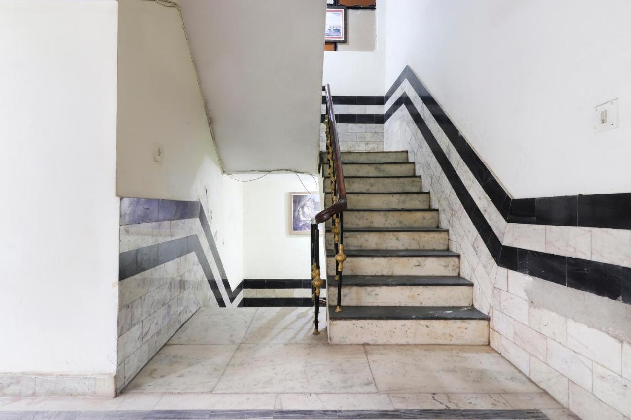 Oyo 40431 Hotel Amar Prem Lucknow Esterno foto